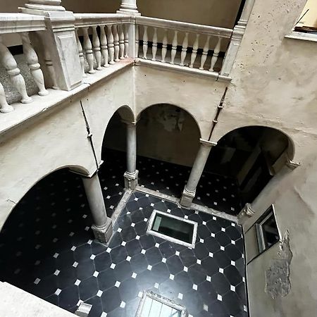 Happy Family Apartments Giustiniani Genoa Bagian luar foto